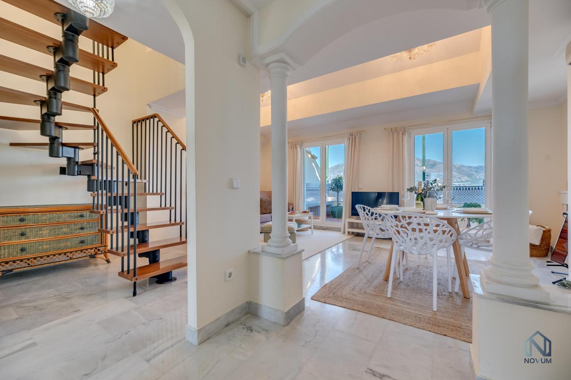 Apartment Cozy 2 Bdrm W Sea Views Next To Puerto Banus Marbella