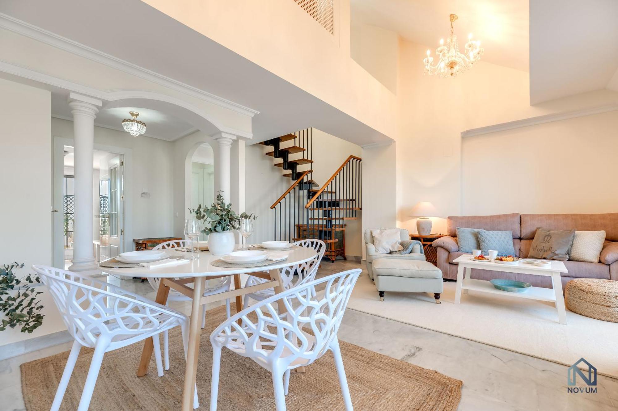 Cozy 2 Bdrm W Sea Views Next To Puerto Banus Apartment *