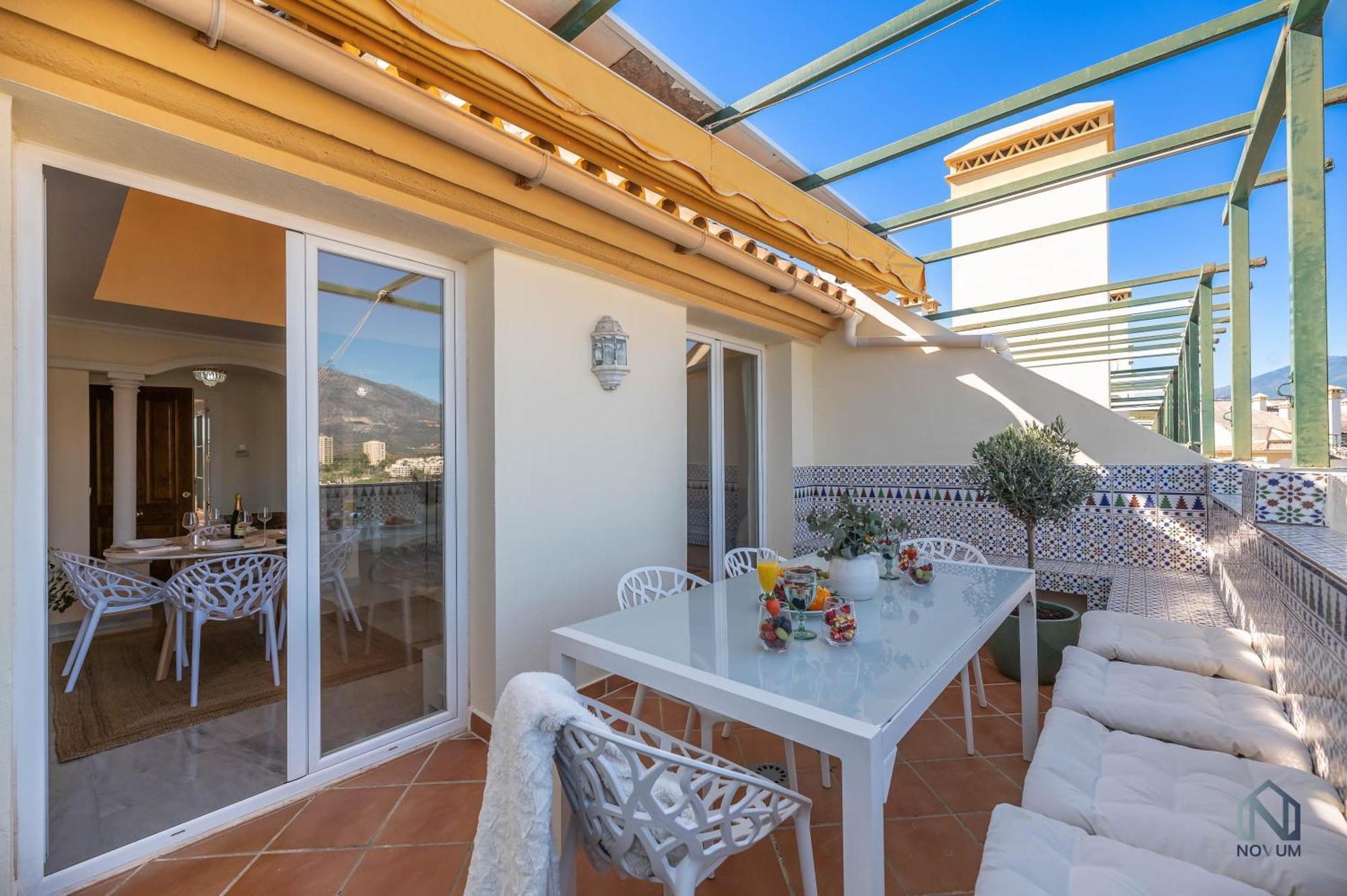 Cozy 2 Bdrm W Sea Views Next To Puerto Banus * Marbella