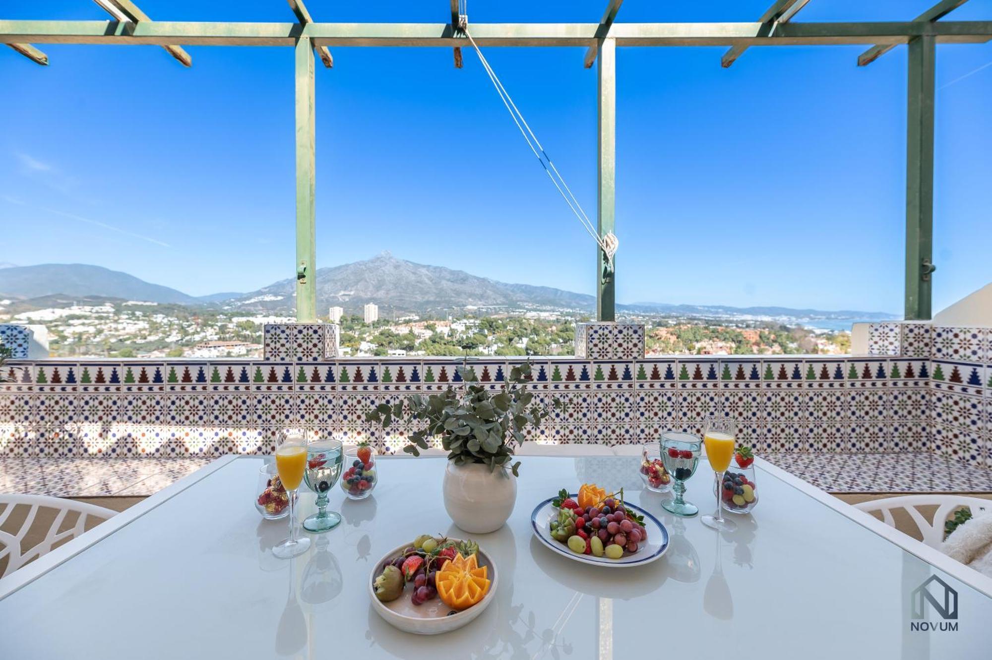 Cozy 2 Bdrm W Sea Views Next To Puerto Banus Apartemen *